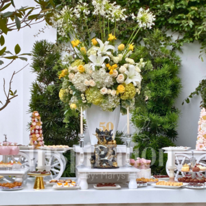 ARREGLO DE BUFFET - WHITE AND YELLOW